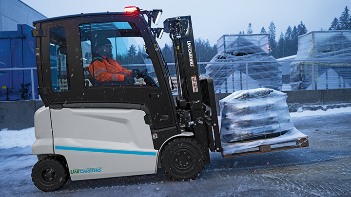 electric-forklifts-move-outdoors-mx-series