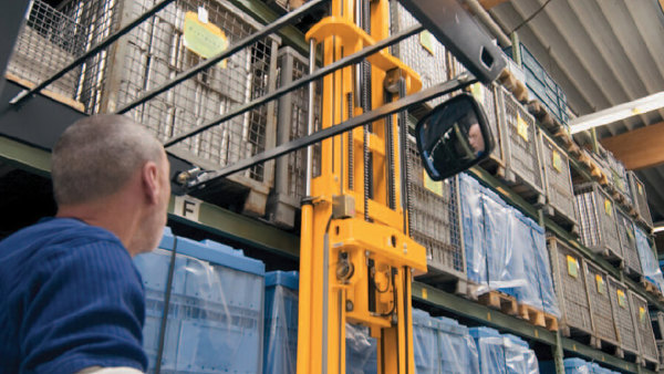 jungheinrich-turret-trucks-find-dealer