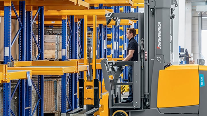 boost-warehouse-efficiency-RFID-navigation-systems