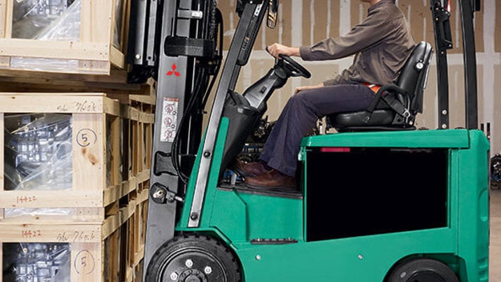 fast-charging-forklift
