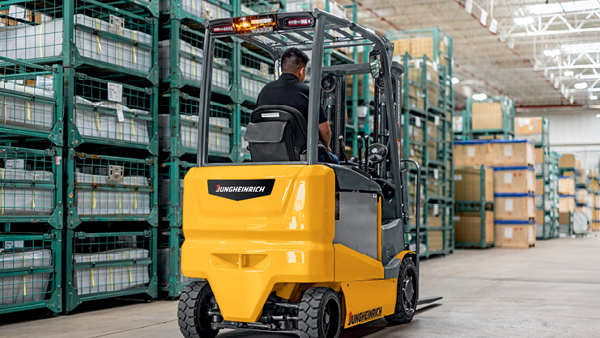 lithium-ion-batteries-logisnext